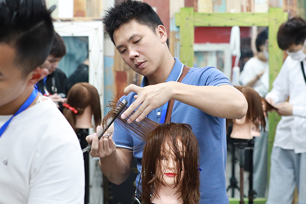 成都美发学校